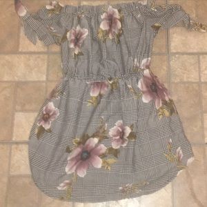 Mini flower dress